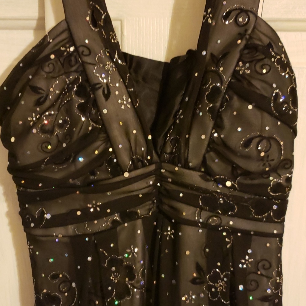 Deb prom Dress black and sparkly - Picture 8 of 8